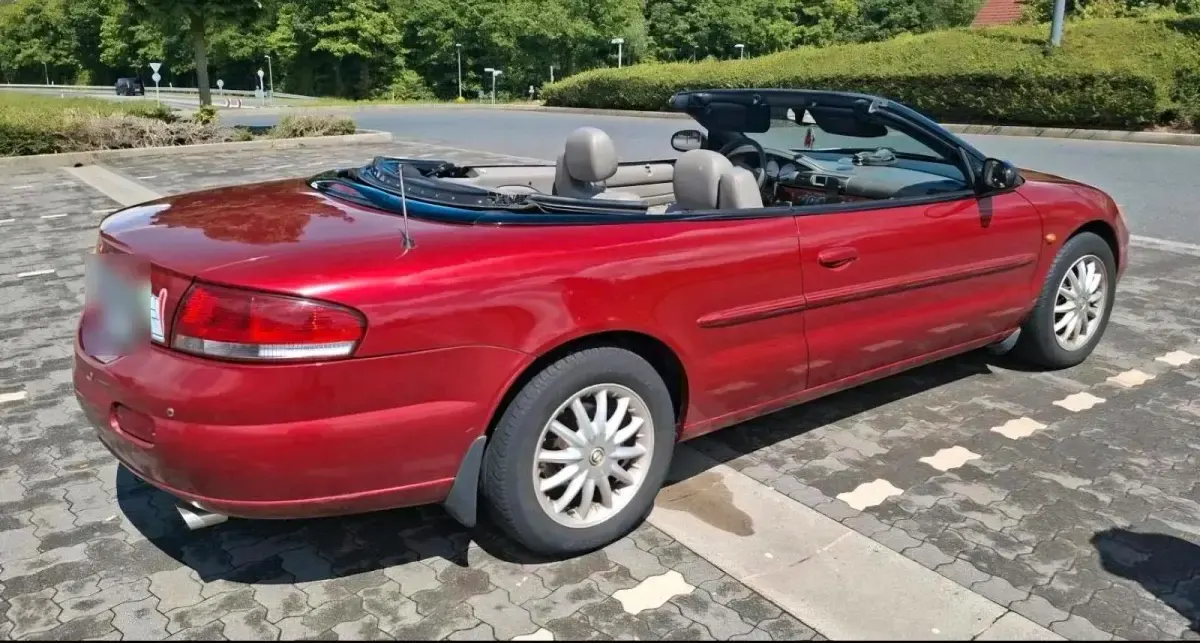 Gebraucht Chrysler Sebring Cabriolet 203 PS (149 kW) 2003 Rot Cabrio