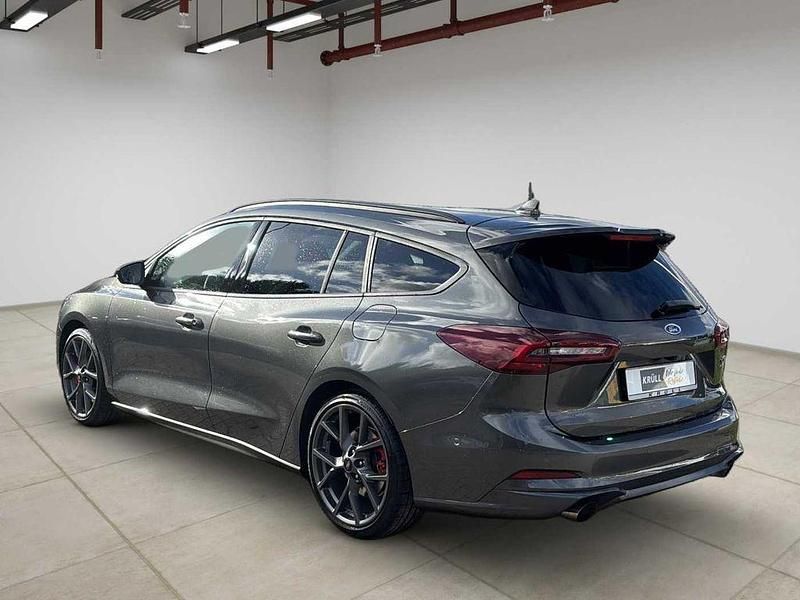 Neu Ford Focus ST 280 PS (205 kW) 2026 Grau Limousine