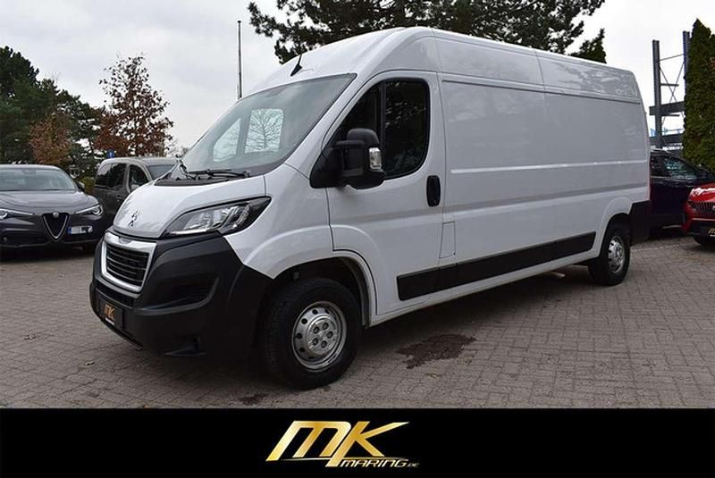 Gebraucht Peugeot Boxer 140 PS (102 kW) 2024 Kaolin weiß Van