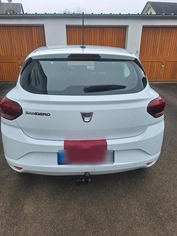 Gebraucht Dacia Sandero 67 PS (49 kW) 2021 Weiß Kleinwagen
