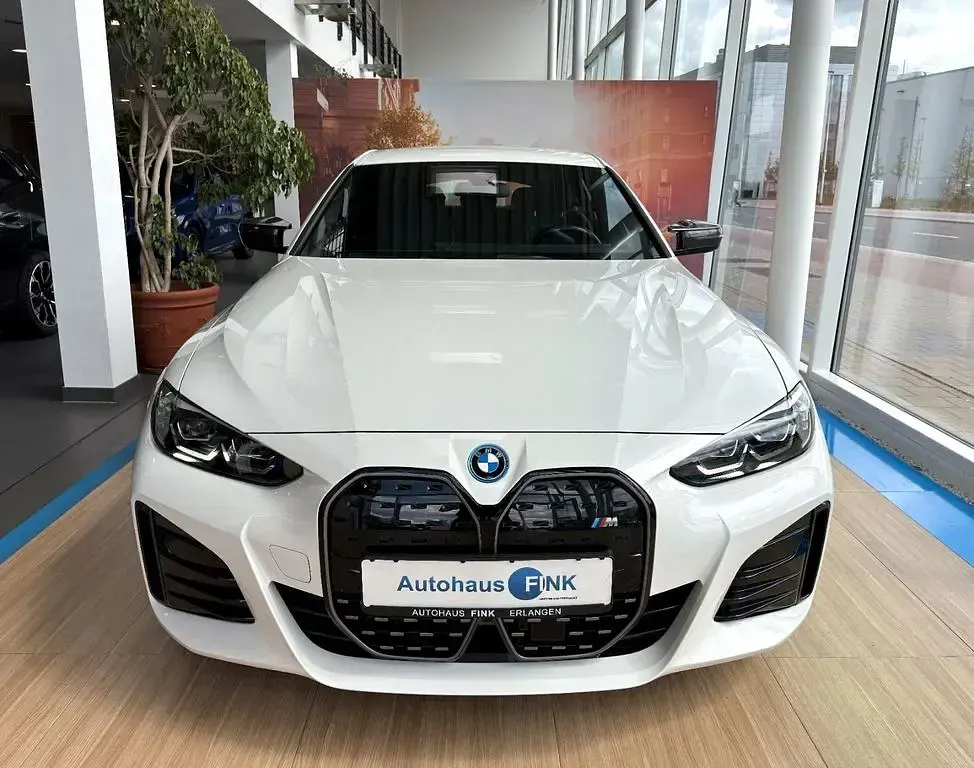 Gebraucht BMW i4 Sport Line 400 kW (544 PS) 2023 Weiß Limousine