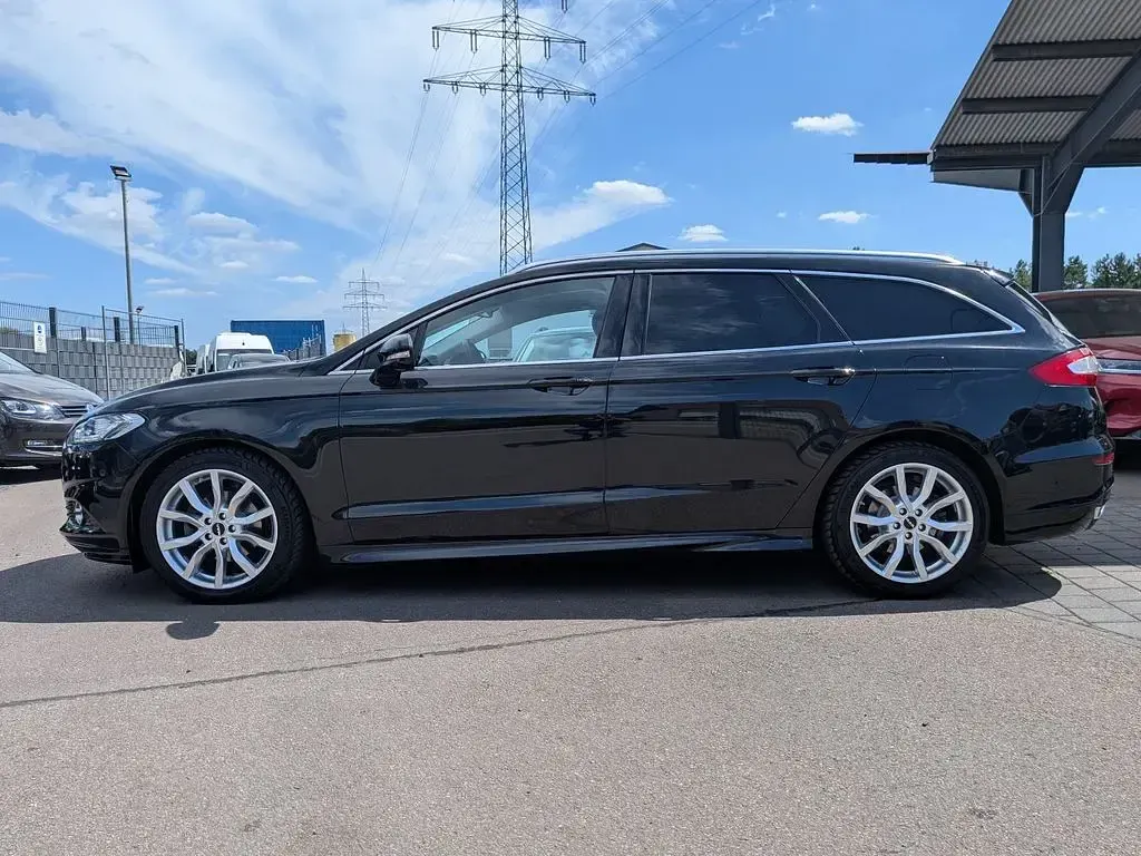 Gebraucht Ford Mondeo 203 PS (149 kW) 2015 Schwarz Limousine