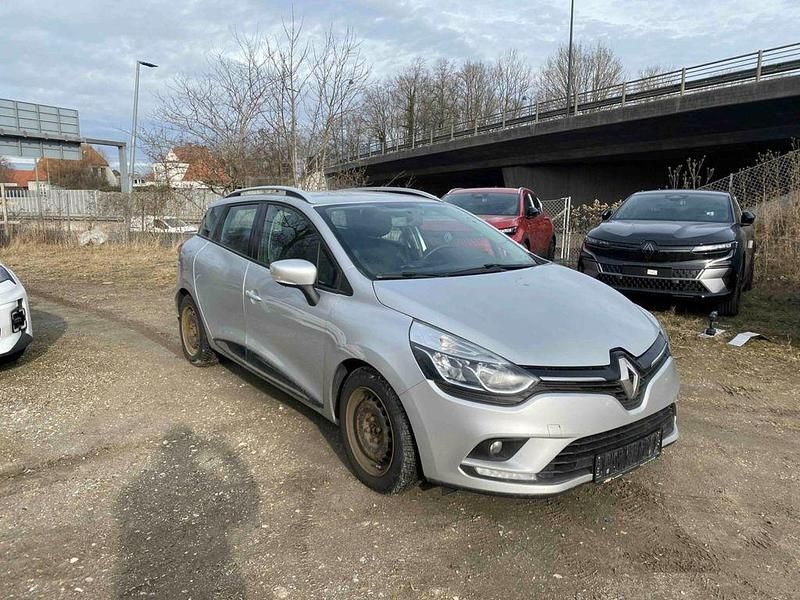 Gebraucht Renault Clio IV Bose Edition 90 PS (66 kW) 2017 Grau Limousine