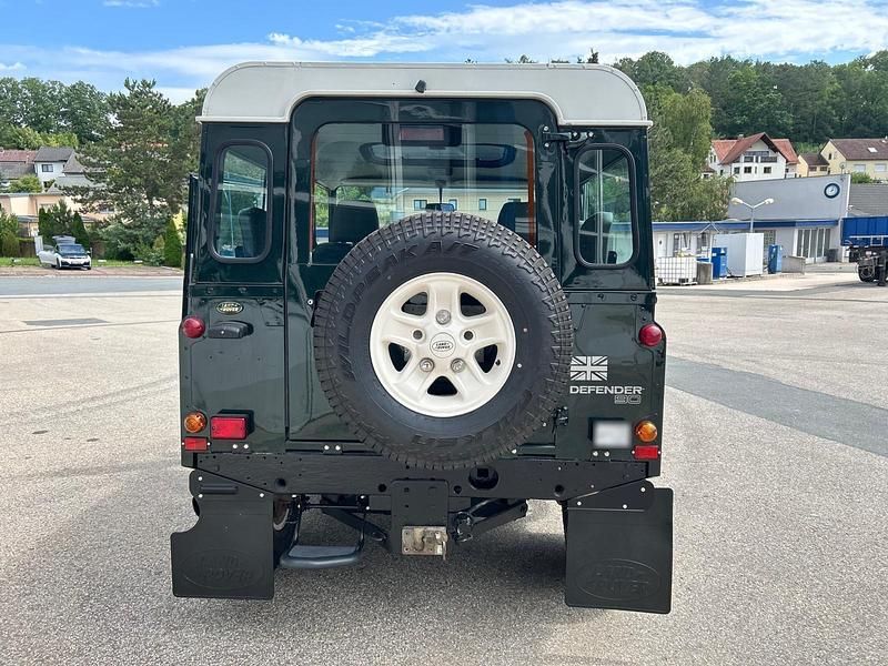 Gebraucht Land Rover Defender 120 PS (88 kW) 1999 Grün SUV