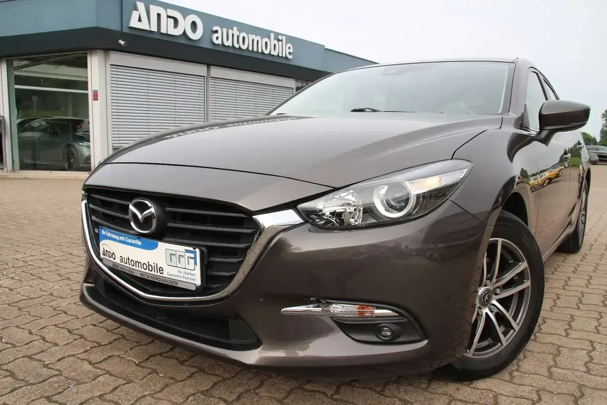 Gebraucht Mazda 3 Center-Line 120 PS (88 kW) 2017 Grau Limousine