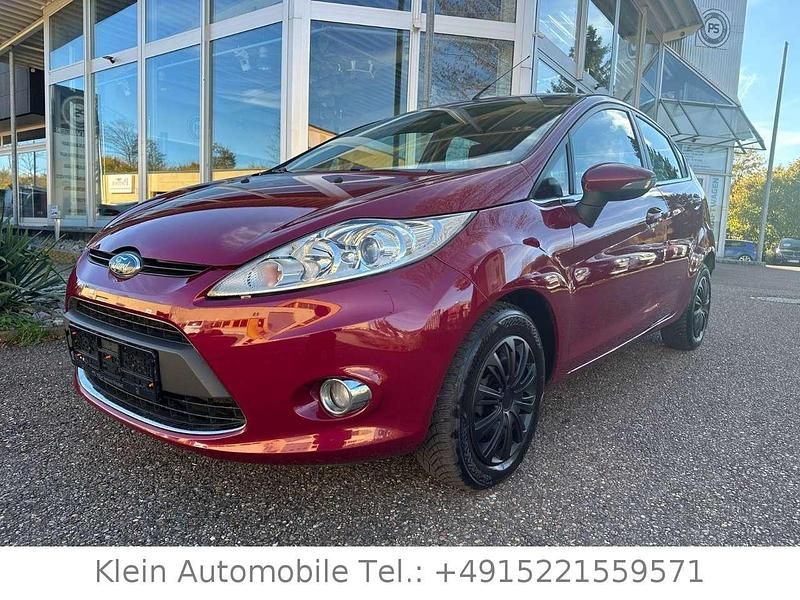 Hot magenta Gebraucht 2011 Ford Fiesta Titanium Kleinwagen | 3.499 € (Guter Preis) - Bild 1/4