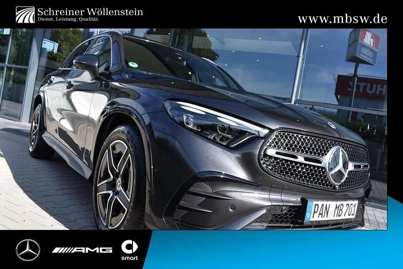 Metalliclack graphitgrau Gebraucht 2025 Mercedes GLC220 AMG SUV | 58.640 € (Guter Preis) - Bild 1/3