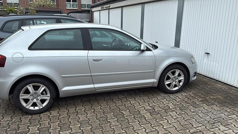 Gebraucht Audi A3 125 PS (91 kW) 2011 Silber Kleinwagen