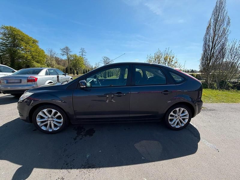 Usata Ford Focus 80 CV (58 kW) 2008 Argento Berlina