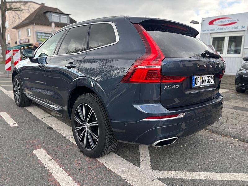 Gebraucht Volvo XC60 Inscription 190 PS (139 kW) 2018 Blau SUV