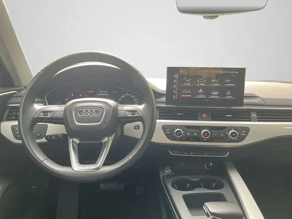 Gebraucht Audi A4 Basis 286 PS (210 kW) 2023 Brillantschwarz Kombi