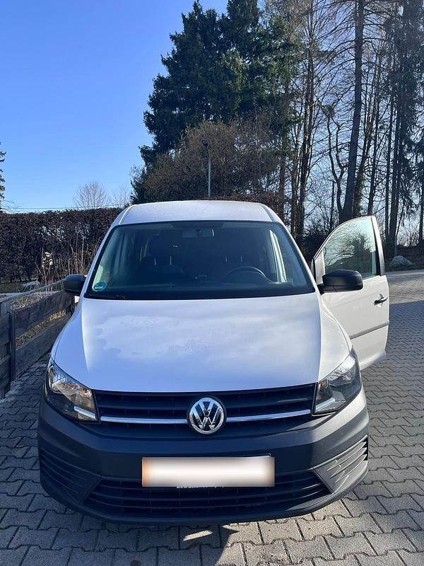 Gebraucht VW Caddy Maxi Conceptline 102 PS (75 kW) 2018 Weiß Van / Kleinbus