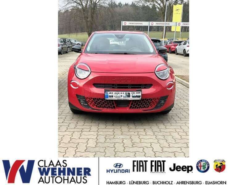 Gebraucht Fiat 600E Red 114 kW (156 PS) 2025 Rot SUV