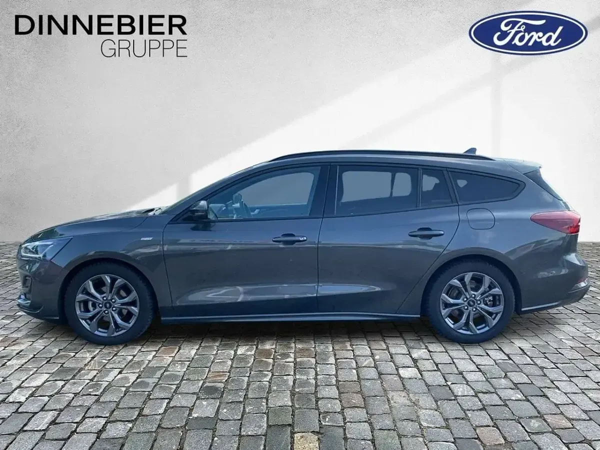 Gebraucht Ford Focus ST-Line X 116 PS (85 kW) 2025 Grau (metallic) Kombi
