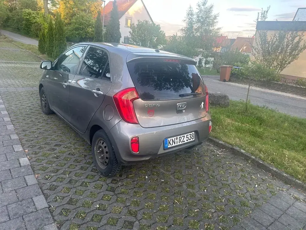 Używany Kia Picanto Edition 7 69 KM (50 kW) 2011 Szary Hatchback
