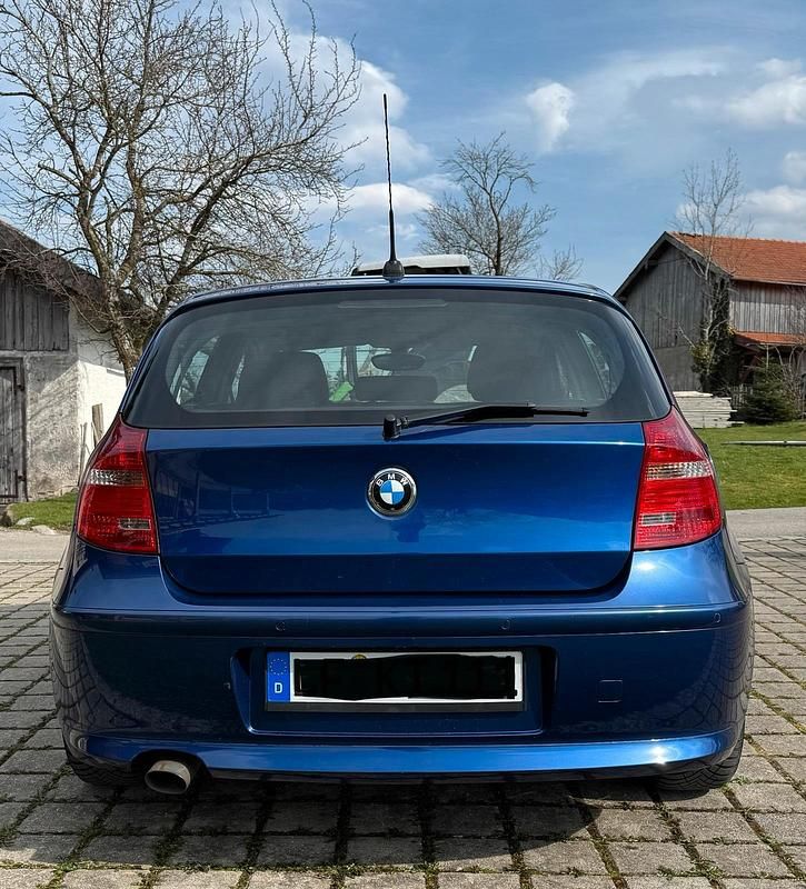 Gebraucht BMW 118 143 PS (105 kW) 2007 Blau Kleinwagen