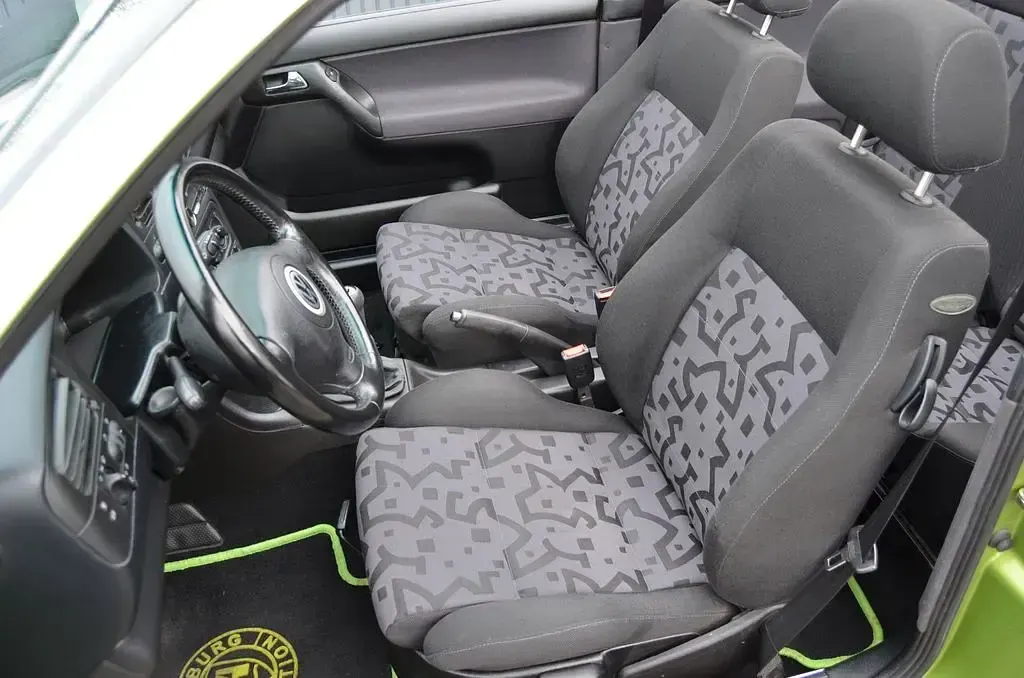 Gebraucht VW Golf 116 PS (85 kW) 1999 Grün Cabrio