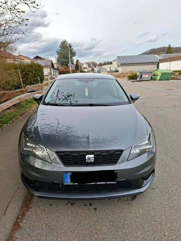 Gebraucht Seat Leon FR 179 PS (131 kW) 2015 Grau Limousine