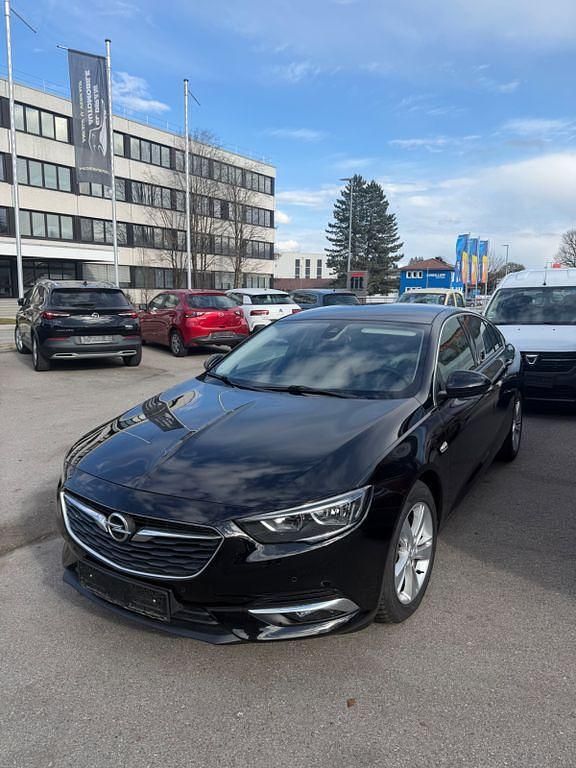 Gebraucht Opel Insignia Edition 170 PS (125 kW) 2019 Schwarz Limousine