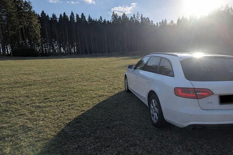 Gebraucht Audi A4 S-Line 177 PS (130 kW) 2013 Weiß Kombi