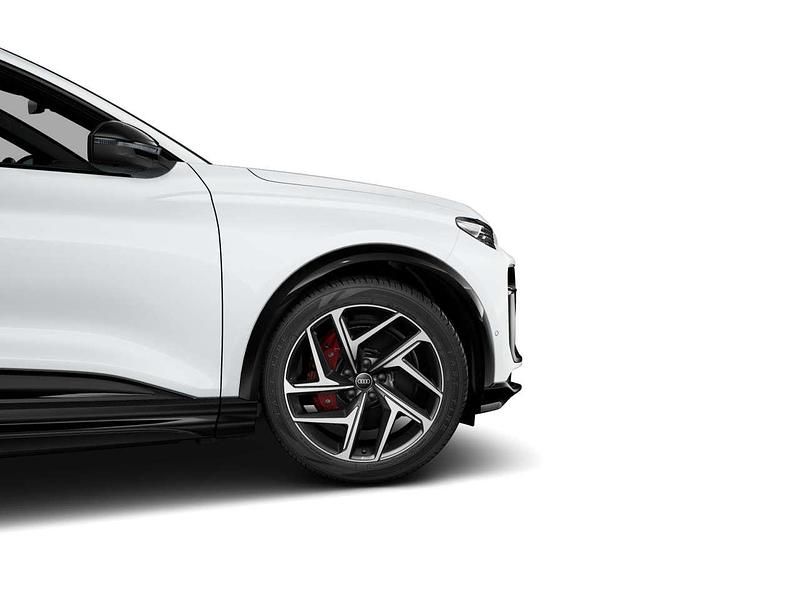 Gebraucht Audi SQ6 e-tron Ambiente 359 kW (489 PS) 2025 Gletscherweiß metallic SUV