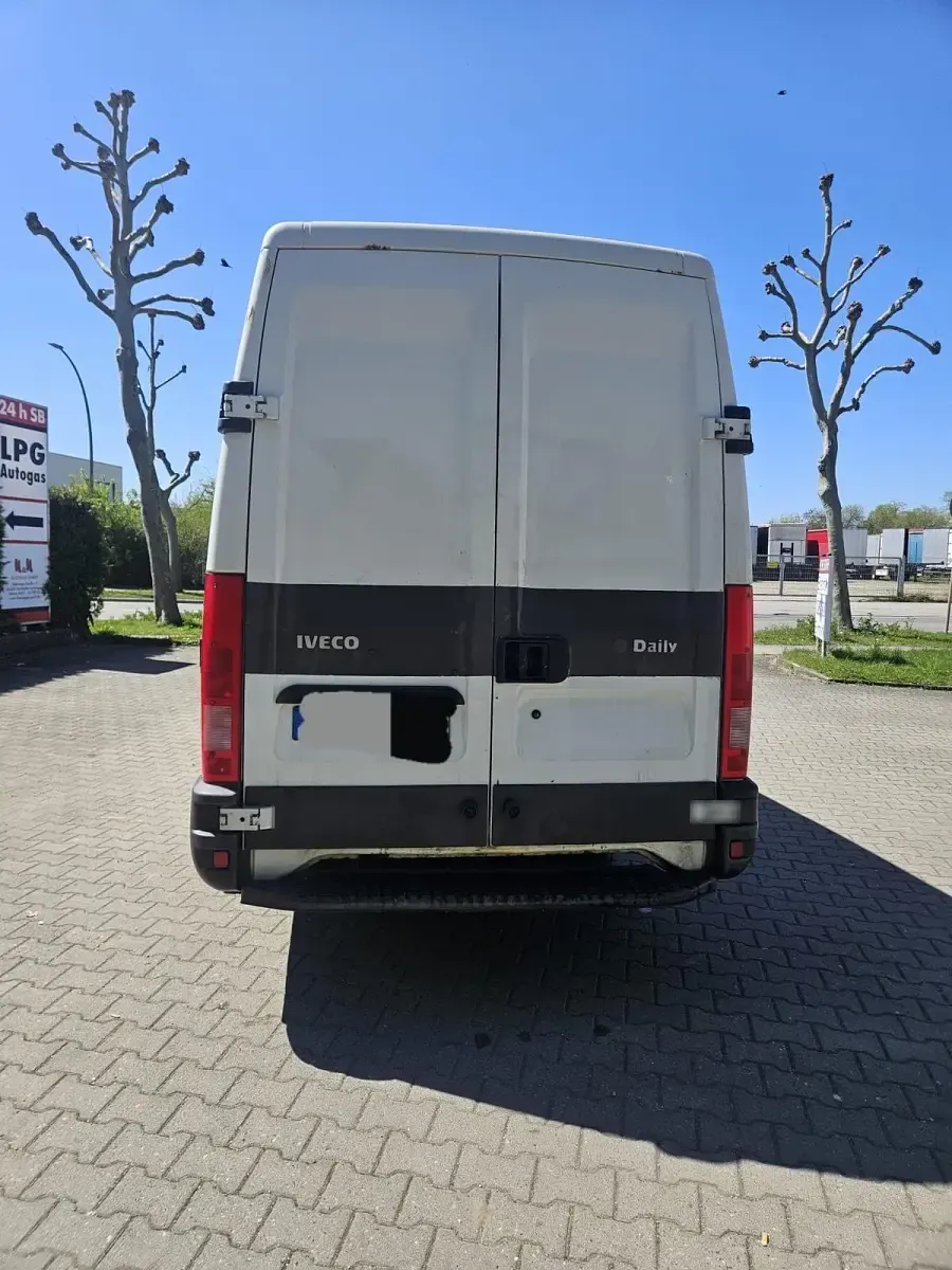 Gebraucht Iveco Daily 109 PS (80 kW) 2000 Weiß Van / Kleinbus