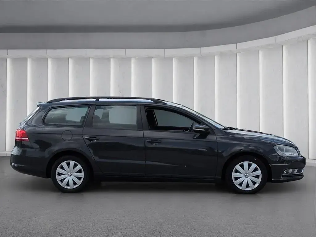 Używany VW Passat Edition 140 KM (102 kW) 2011 Szary Kombi