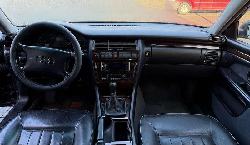 Gebraucht Audi A8 174 PS (127 kW) 1994 Schwarz Limousine