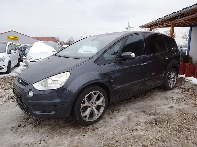 Gebraucht Ford S-MAX Titanium 140 PS (102 kW) 2008 Grau Van / Kleinbus