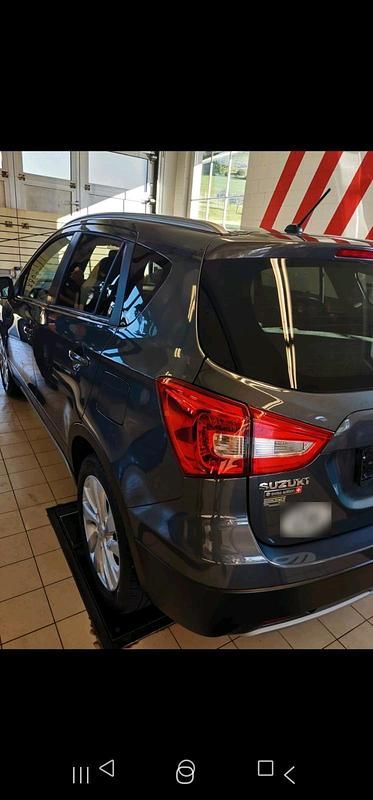 Gebraucht Suzuki Swift 140 PS (102 kW) 2018 Grau Kleinwagen