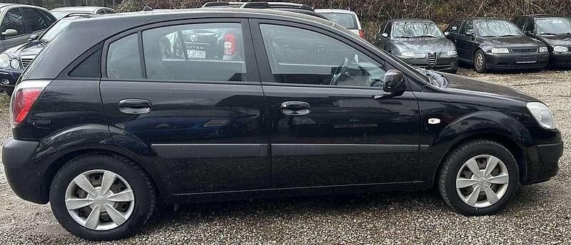 Gebraucht Kia Rio Basis 97 PS (71 kW) 2006 Midnightblack Kleinwagen
