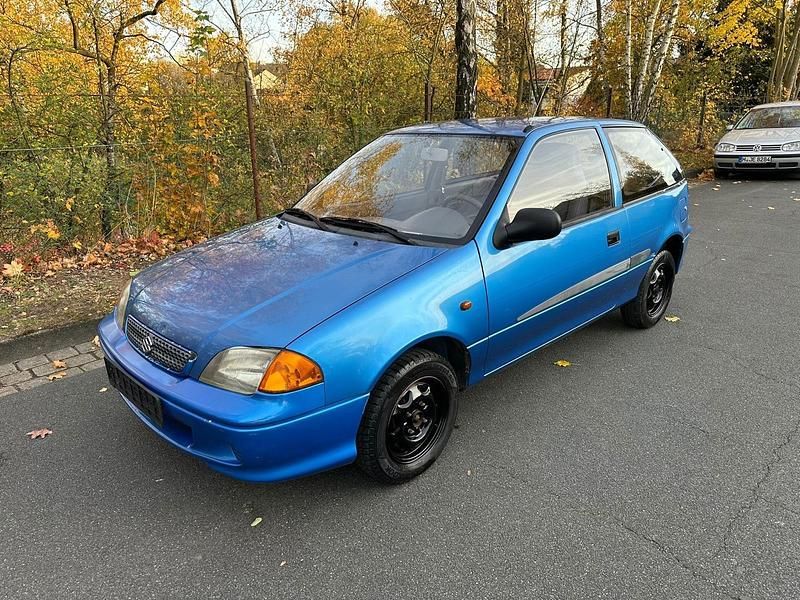 Blau Gebraucht 2001 Suzuki Swift Kleinwagen | 400 € (Fairer Preis) - Bild 1/4