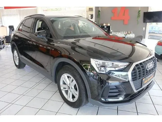 Gebraucht Audi Q3 150 PS (110 kW) 2023 Schwarz SUV