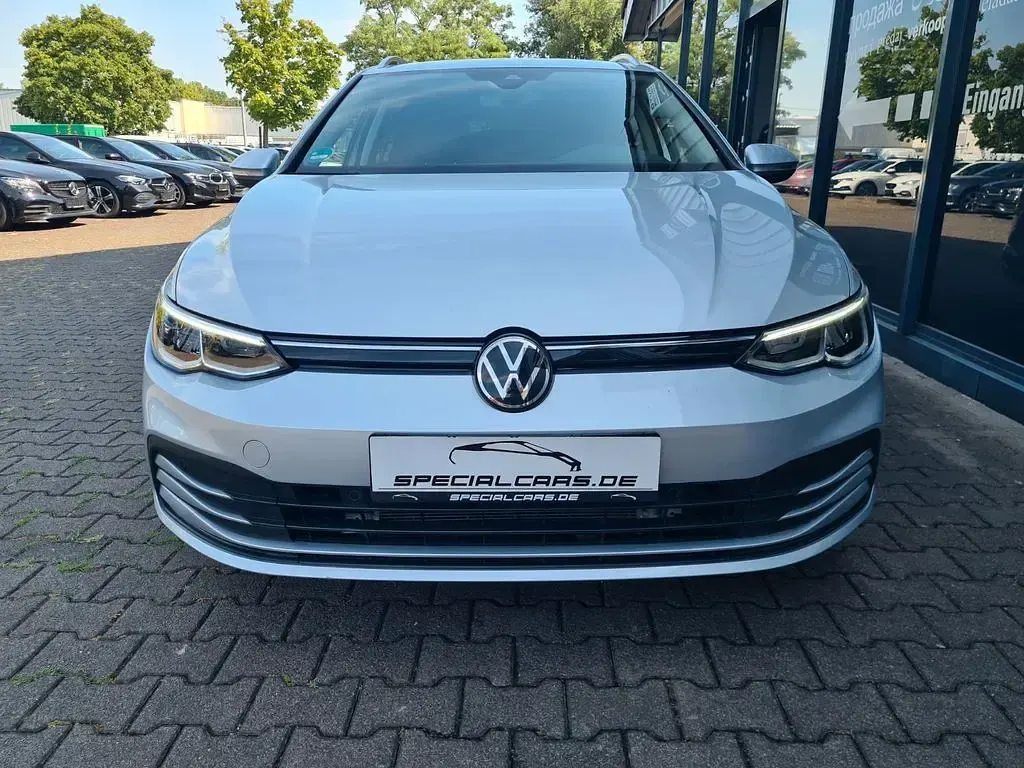 Gebraucht VW Golf VIII Life 116 PS (85 kW) 2021 Silber Limousine