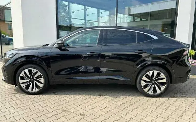Używany Renault Rafale Techno 200 KM (147 kW) 2024 Czarny SUV