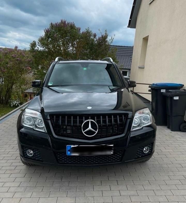 Schwarz Gebraucht 2009 Mercedes GLK320 AMG SUV | 14.500 € (Fairer Preis) - Bild 1/2