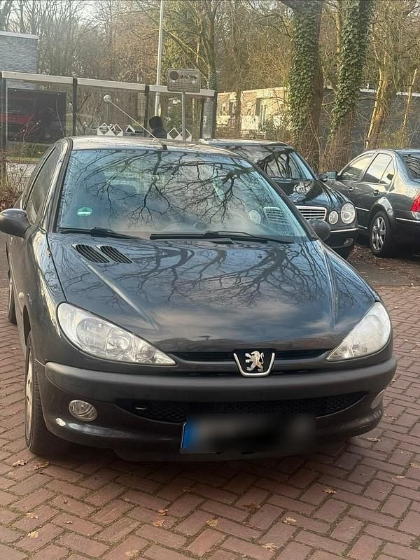 Schwarz Gebraucht 2006 Peugeot 206 Kleinwagen | 500 € (Superpreis) - Bild 1/4