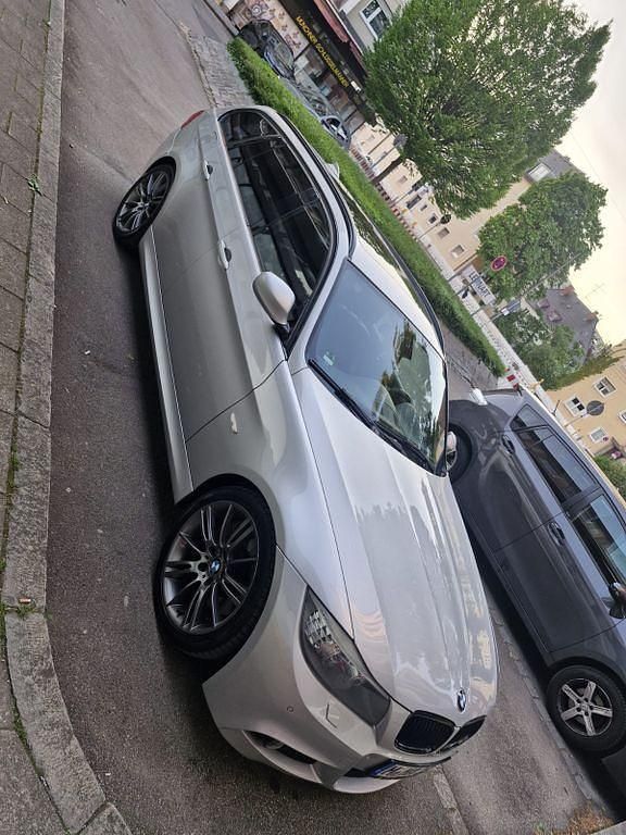 Gebraucht BMW 330 Exclusive 245 PS (180 kW) 2011 Silber Kombi