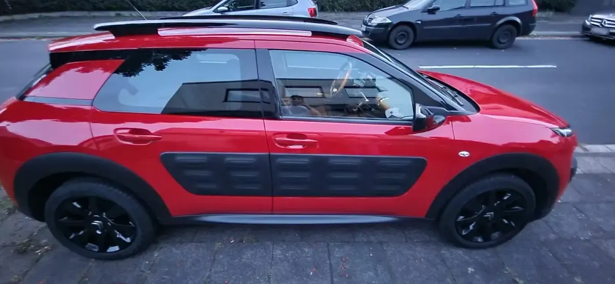 Gebraucht Citroën C4 99 PS (72 kW) 2016 Rot SUV