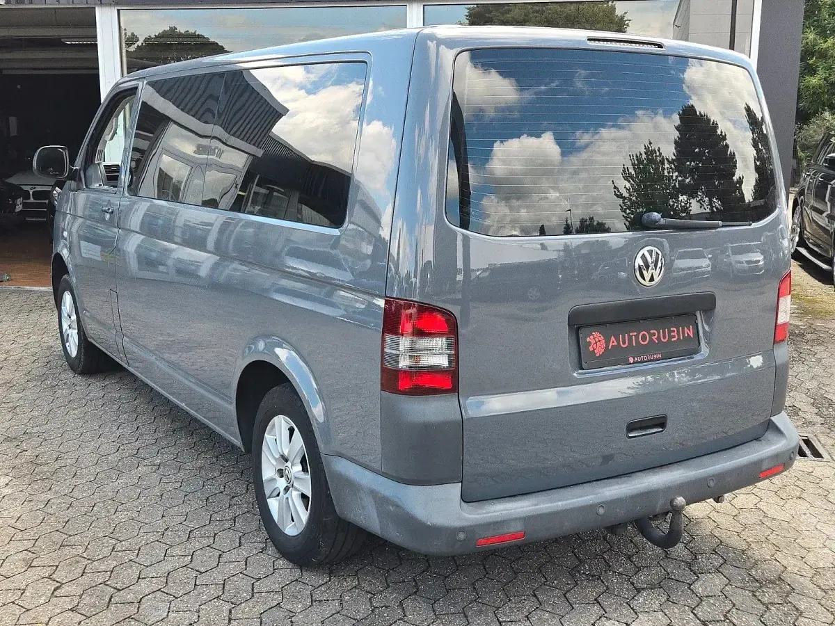 Gebraucht VW Caravelle 140 PS (102 kW) 2010 Grau Van