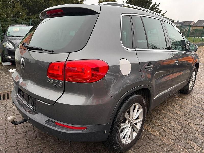 Gebraucht VW Tiguan 140 PS (102 kW) 2012 Braun SUV