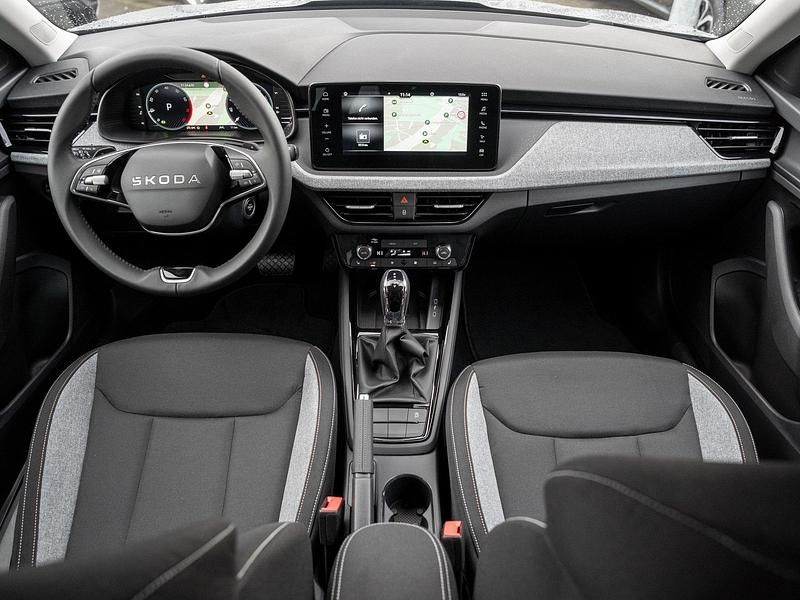 Neu Skoda Kamiq Selection 116 PS (85 kW) 2025 Grau SUV