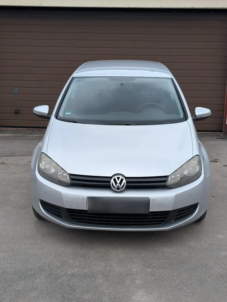 Gebraucht VW Golf VI 80 PS (58 kW) 2009 Silber Kleinwagen