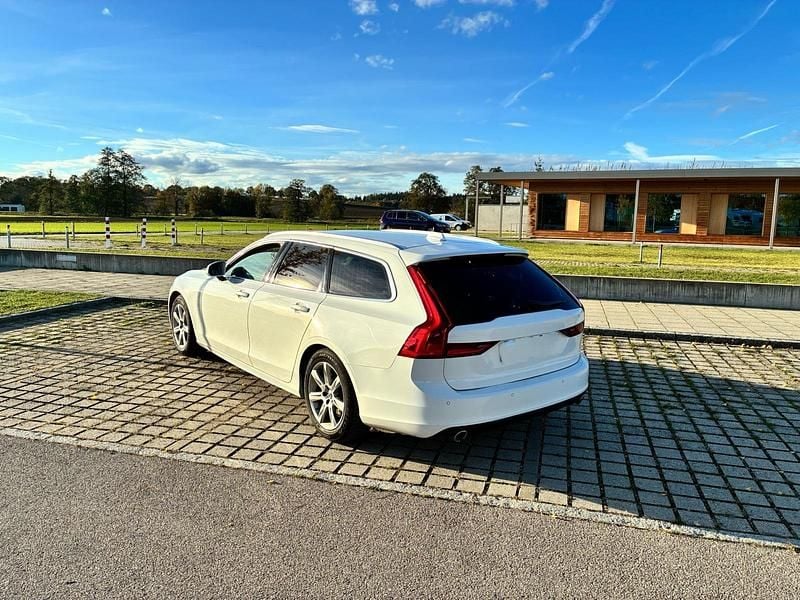 Gebraucht Volvo V90 190 PS (139 kW) 2019 Weiß Kombi