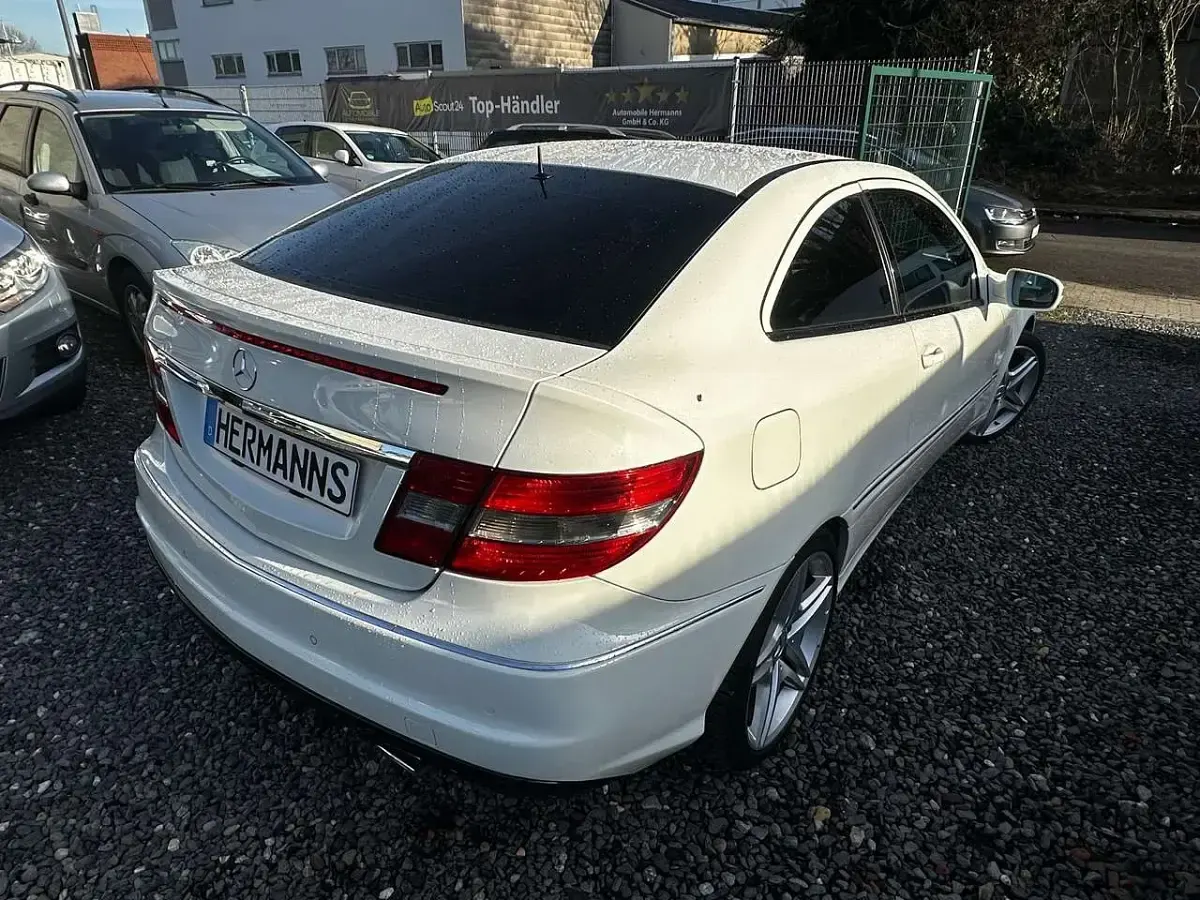 Gebraucht Mercedes CLC250 AMG 204 PS (150 kW) 2009 Calcitweiss  unilack Coupé