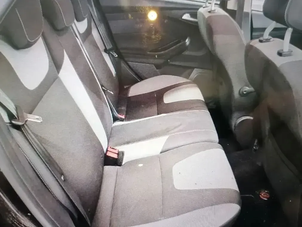 Gebraucht Ford Focus 116 PS (85 kW) 2012 Schwarz Limousine