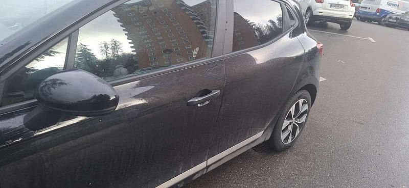 Gebraucht Renault Clio V Evolution 122 PS (89 kW) 2023 Schwarz Kombi