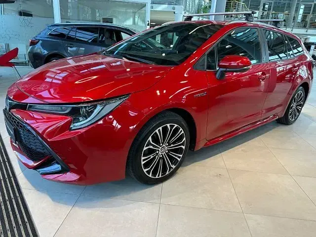 Gebraucht Toyota Corolla Team 122 PS (89 kW) 2020 Karminarot metallic Kombi