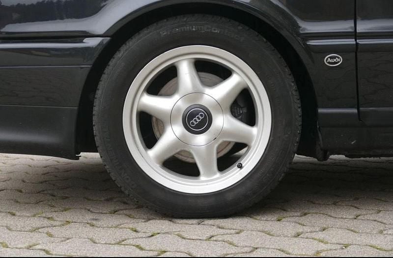 Gebraucht Audi 80 Competition 140 PS (102 kW) 1994 Schwarz Limousine