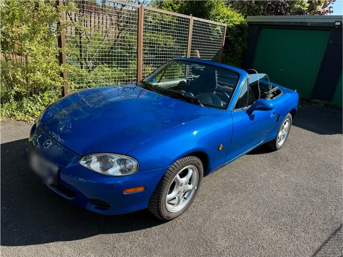 Używany Mazda MX5 110 KM (80 kW) 2002 Niebieski Kabriolet